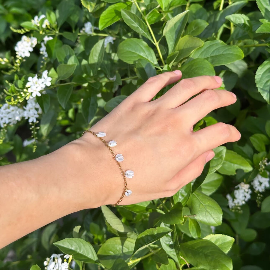 Raya Bracelet in Mother of Pearl
