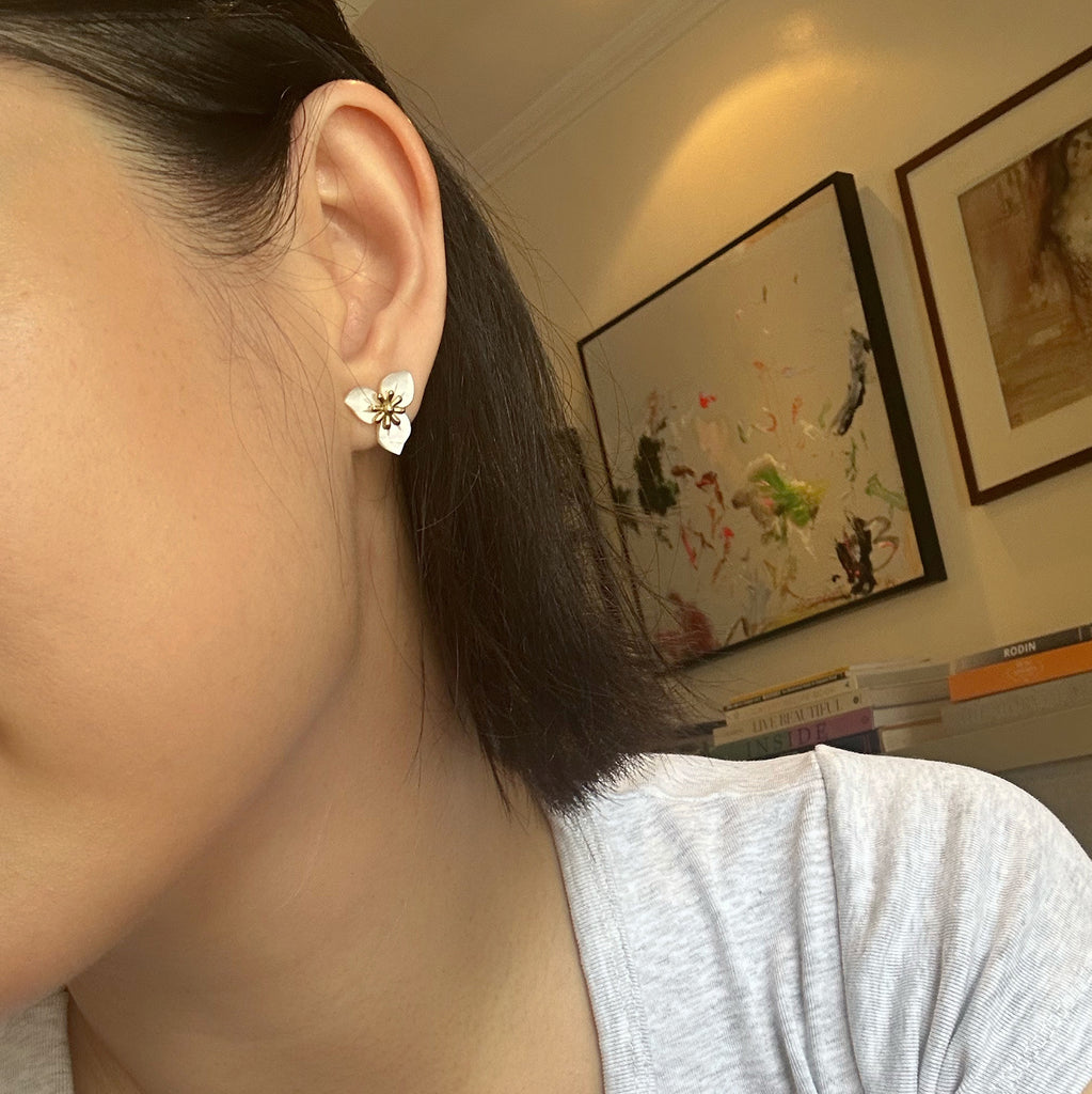 2-in-1 Trilli Earrings in Mother of Pearl